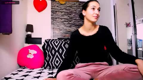 AlesiaSensual online show from November 25, 2025, 10:04 am