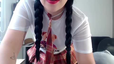 Aleska online show from October 22, 2025, 2:17 pm