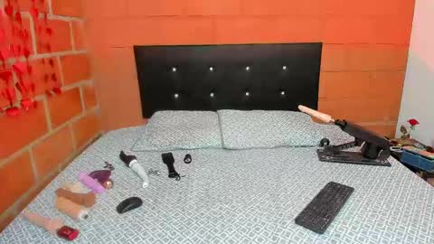 Snapshot of aleska_swarovski chatting on February 19, 2025, 6:21 pm Aleska 3 online show from February 19, 2025, 6:21 pm