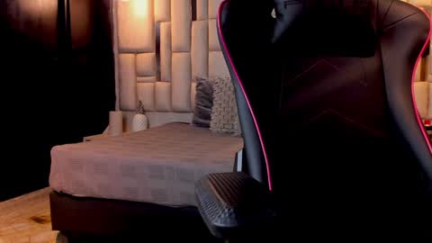 Snapshot of aless_king chatting on December 13, 2024, 9:41 pm Alessandro King online show from December 13, 2024, 9:41 pm