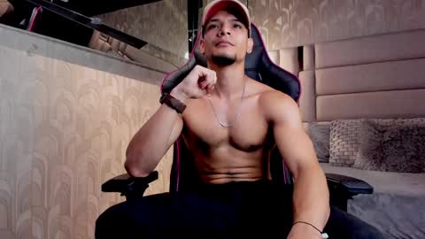 Snapshot of aless_king chatting on December 29, 2024, 4:08 pm Alessandro King online show from December 29, 2024, 4:08 pm