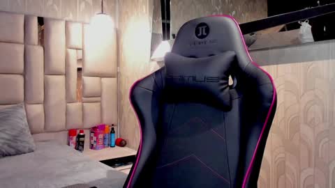 Snapshot of aless_king chatting on January 5, 2025, 4:59 pm Alessandro King online show from January 5, 2025, 4:59 pm