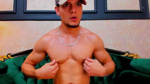 Snapshot of aless_king chatting on January 28, 2025, 6:07 pm Alessandro King online show from January 28, 2025, 6:07 pm