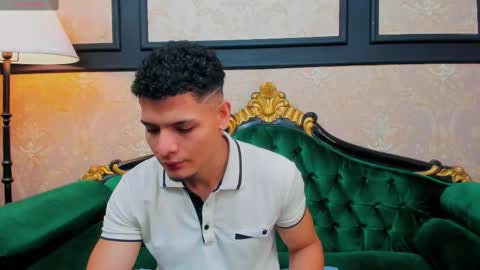 Snapshot of aless_king chatting on March 7, 2025, 11:51 am Alessandro King online show from March 7, 2025, 11:51 am