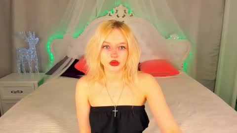 Snapshot of alessakiss chatting on December 18, 2025, 8:42 am alessakiss online show from December 18, 2025, 8:42 am