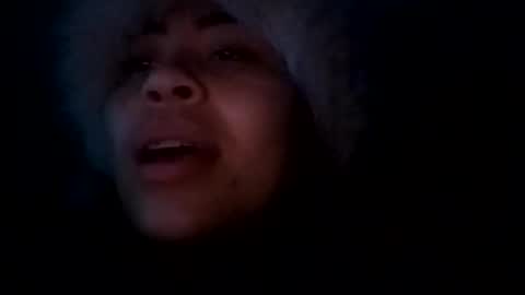 paola online show from February 16, 2025, 11:26 pm