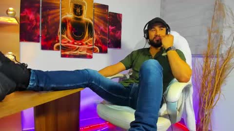 ALESSANDRO  WYE online show from January 16, 2025, 10:10 am