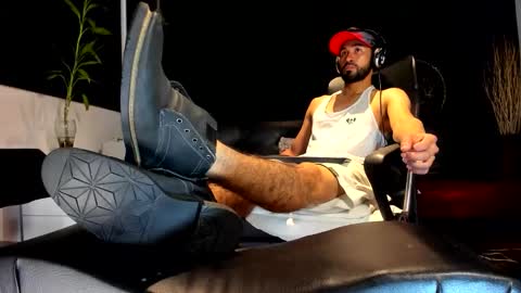 ALESSANDRO  WYE online show from November 5, 2025, 9:20 am