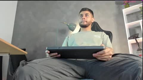 Snapshot of alessandro_duty chatting on September 17, 2025, 2:46 am Alessandro INDEPENDENT MODEL online show from September 17, 2025, 2:46 am