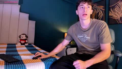 Snapshot of alessandro_dybala chatting on November 15, 2025, 12:23 pm Alessandro Dybala online show from November 15, 2025, 12:23 pm