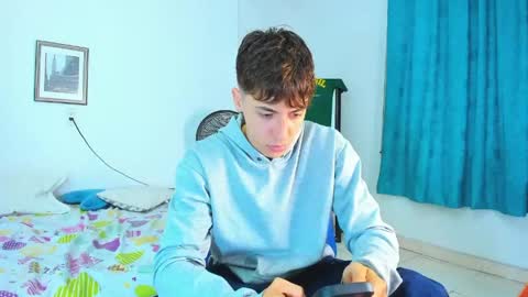 Alessandro Dybala online show from April 16, 2026, 12:28 pm