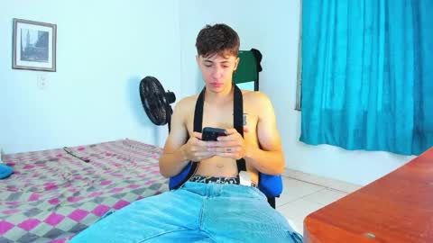 Snapshot of alessandro_dybala chatting on April 18, 2026, 1:26 pm Alessandro Dybala online show from April 18, 2026, 1:26 pm