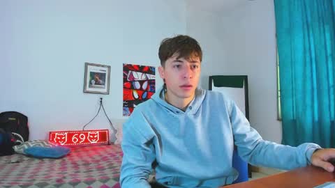 Snapshot of alessandro_dybala chatting on April 26, 2026, 12:14 pm Alessandro Dybala online show from April 26, 2026, 12:14 pm