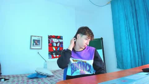 Snapshot of alessandro_dybala chatting on April 29, 2026, 12:20 pm Alessandro Dybala online show from April 29, 2026, 12:20 pm