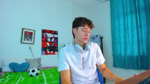 Snapshot of alessandro_dybala chatting on May 26, 2026, 12:12 pm Alessandro Dybala online show from May 26, 2026, 12:12 pm