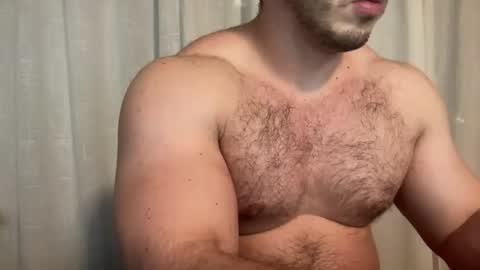 Snapshot of alessandrobuilder chatting on November 8, 2025, 2:34 am Alessandrobuilder online show from November 8, 2025, 2:34 am