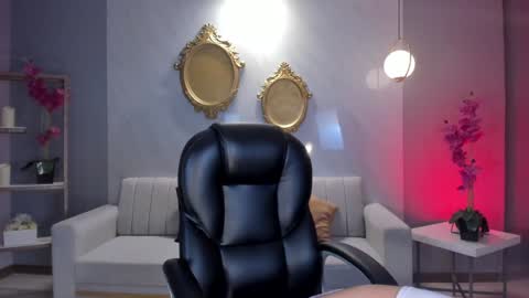 Snapshot of alessaromero chatting on February 2, 2025, 1:45 am ALESSA ROMERO online show from February 2, 2025, 1:45 am