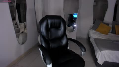 Snapshot of alessaromero chatting on September 14, 2025, 5:45 pm ALESSA ROMERO online show from September 14, 2025, 5:45 pm