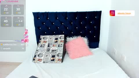 Snapshot of alessiakaunn chatting on December 15, 2024, 1:02 am Alison online show from December 15, 2024, 1:02 am