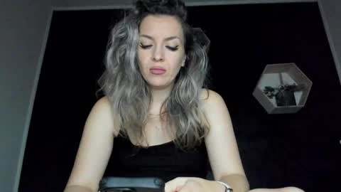 Snapshot of alesys69 chatting on May 9, 2026, 9:42 pm alesys69 online show from May 9, 2026, 9:42 pm