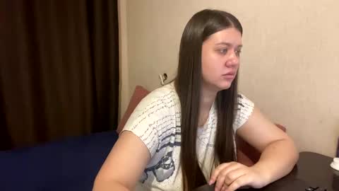 Snapshot of aletta_oushen chatting on December 10, 2024, 10:06 am Aletta Oushen online show from December 10, 2024, 10:06 am