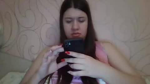 Snapshot of aletta_oushen chatting on January 2, 2025, 12:57 pm Aletta Oushen online show from January 2, 2025, 12:57 pm