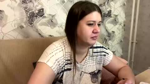 Snapshot of aletta_oushen chatting on February 14, 2025, 12:25 pm Aletta Oushen online show from February 14, 2025, 12:25 pm