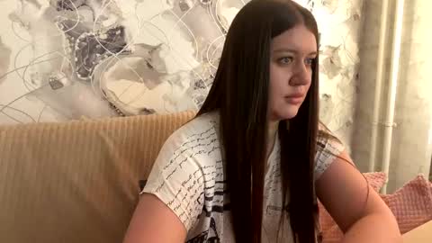 Snapshot of aletta_oushen chatting on February 25, 2025, 12:03 pm Aletta Oushen online show from February 25, 2025, 12:03 pm