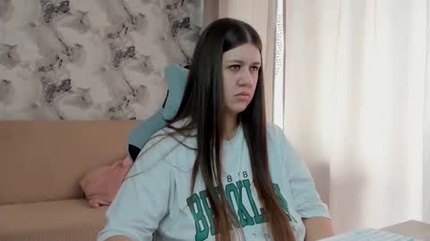 Snapshot of aletta_oushen chatting on September 11, 2025, 10:26 am Aletta Oushen online show from September 11, 2025, 10:26 am