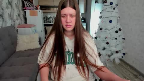 Aletta Oushen online show from December 14, 2025, 8:09 am