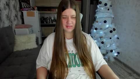 Aletta Oushen online show from December 15, 2025, 9:57 am