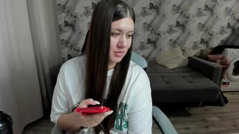 Aletta Oushen online show from March 26, 2026, 10:54 am