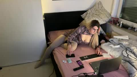 Leyla Leg online show from January 6, 2025, 10:26 pm