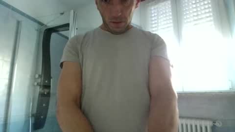 Snapshot of alex120475 chatting on January 7, 2025, 9:07 am alex120475 online show from January 7, 2025, 9:07 am