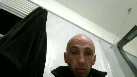 Snapshot of alex120475 chatting on February 15, 2025, 12:37 am alex120475 online show from February 15, 2025, 12:37 am