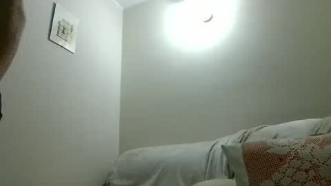 Snapshot of alex120475 chatting on January 12, 2026, 9:09 pm alex120475 online show from January 12, 2026, 9:09 pm