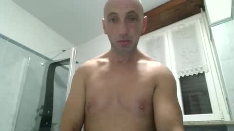 Snapshot of alex120475 chatting on January 14, 2026, 9:31 pm alex120475 online show from January 14, 2026, 9:31 pm