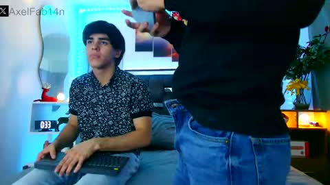 Snapshot of alex_and_fabian chatting on December 23, 2024, 9:51 pm sneider online show from December 23, 2024, 9:51 pm