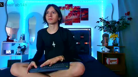 Snapshot of alex_and_fabian chatting on January 7, 2025, 6:56 pm sneider online show from January 7, 2025, 6:56 pm