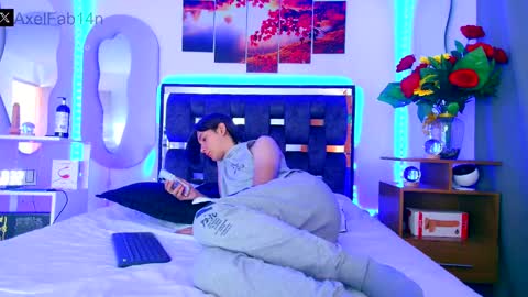 Snapshot of alex_and_fabian chatting on January 25, 2025, 6:57 pm sneider online show from January 25, 2025, 6:57 pm