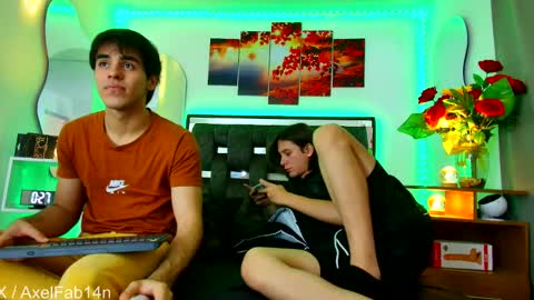 Snapshot of alex_and_fabian chatting on March 5, 2025, 6:23 pm sneider online show from March 5, 2025, 6:23 pm