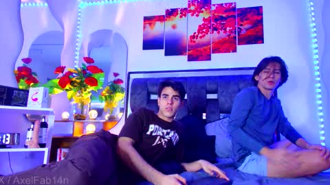 Snapshot of alex_and_fabian chatting on October 13, 2025, 8:42 pm sneider online show from October 13, 2025, 8:42 pm