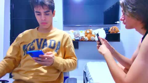 sneider online show from December 21, 2025, 5:03 am