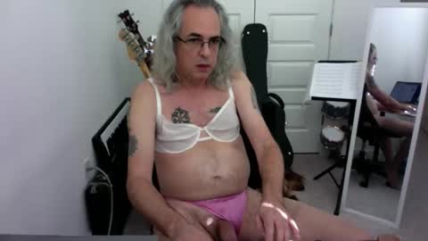 alex_boycd online show from November 3, 2025, 4:30 pm