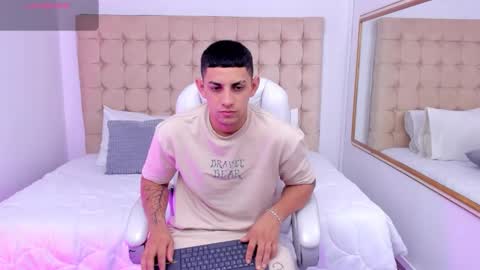 alex online show from December 16, 2025, 12:10 pm