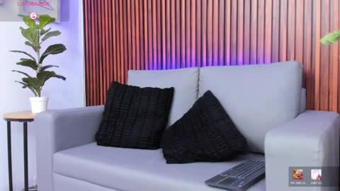 alex online show from April 4, 2026, 12:13 pm