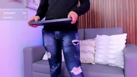 Snapshot of alex_cute77 chatting on April 29, 2026, 5:30 pm alex online show from April 29, 2026, 5:30 pm