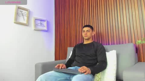 Snapshot of alex_cute77 chatting on May 17, 2026, 1:51 pm alex online show from May 17, 2026, 1:51 pm