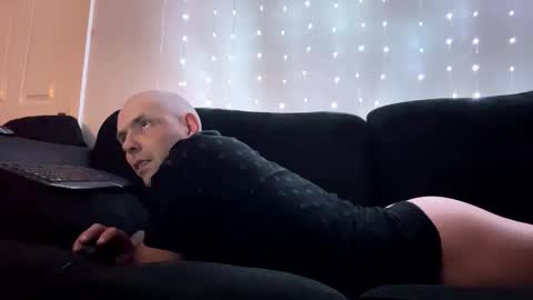 Snapshot of alex_essex69 chatting on October 14, 2025, 12:00 am alex_essex69 online show from October 14, 2025, 12:00 am