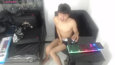 alex_it0 online show from April 23, 2026, 8:00 pm